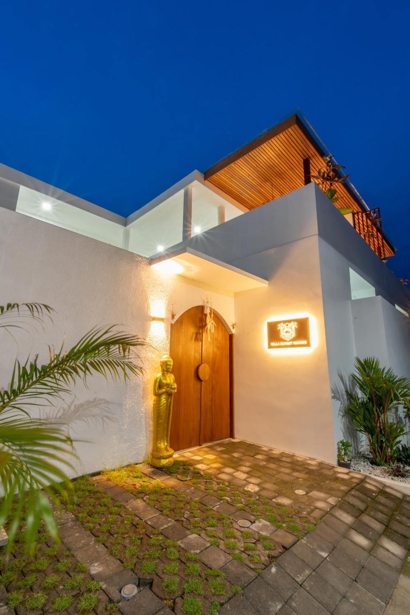 Sunset Waters Villa