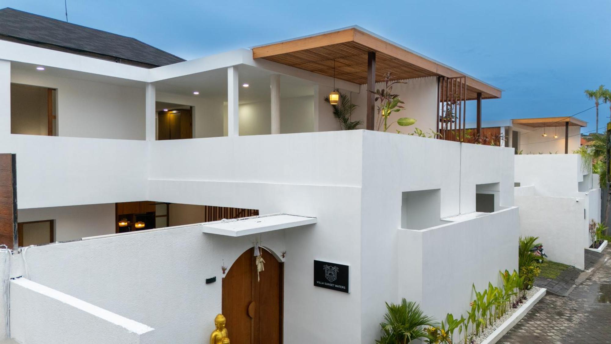 Sunset Waters Villa